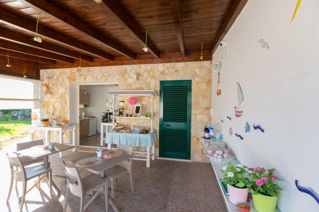 B&B L'Isola Che Non C'E Торе Сан Джовани Удженто Екстериор снимка